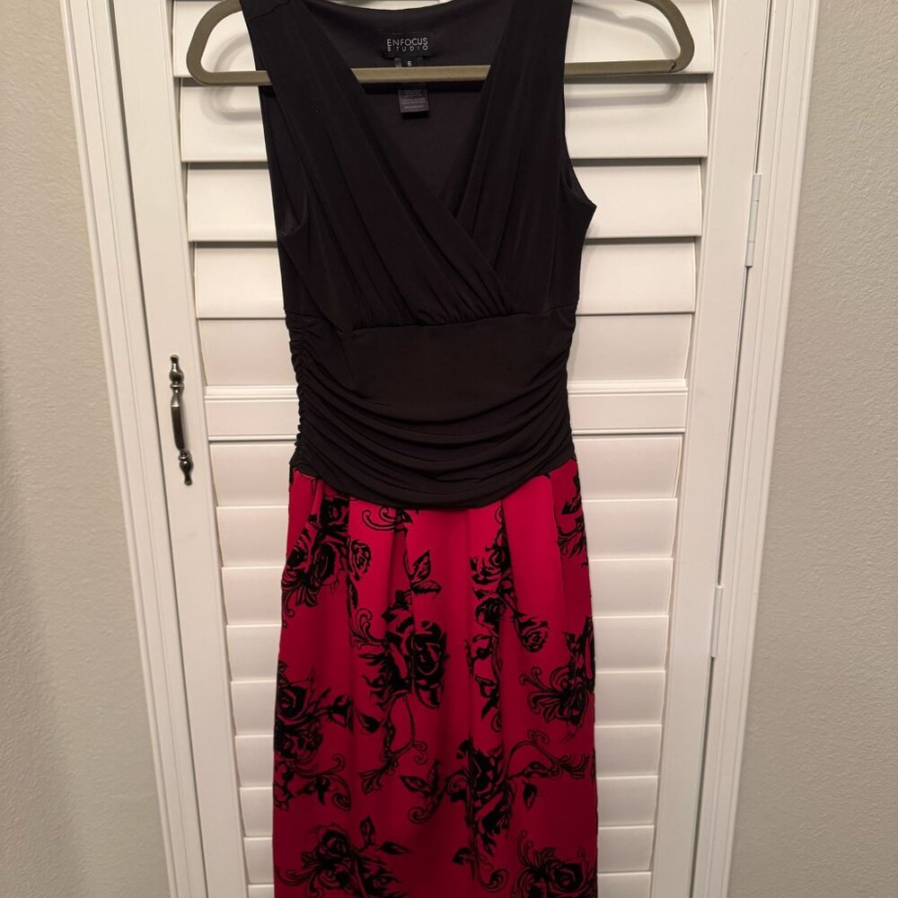 Enfocus Women’s Dress Size 6 Raised Velvet Floral Design On Skirt Party Formal